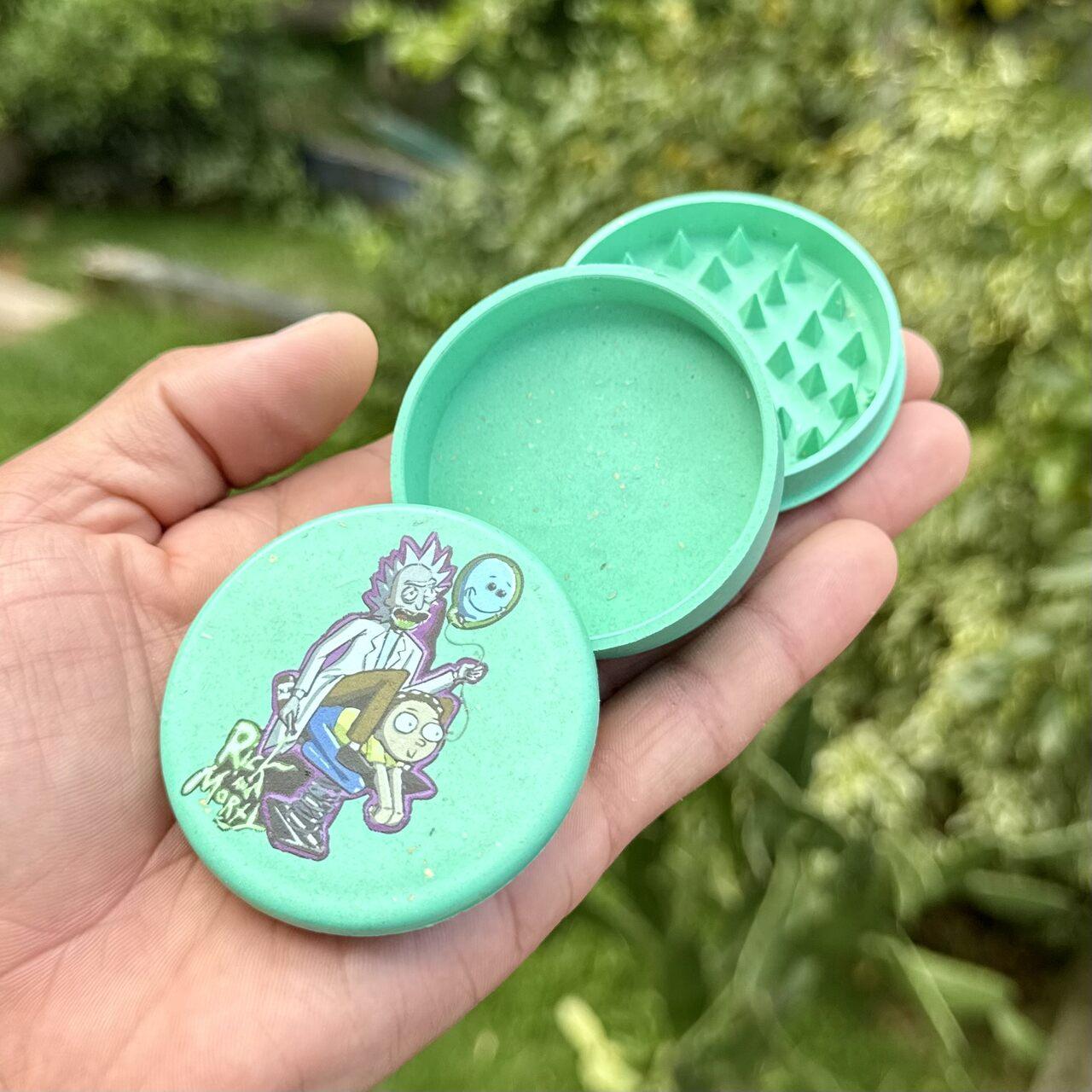 Rick and Morty Coconut Grinder – Green