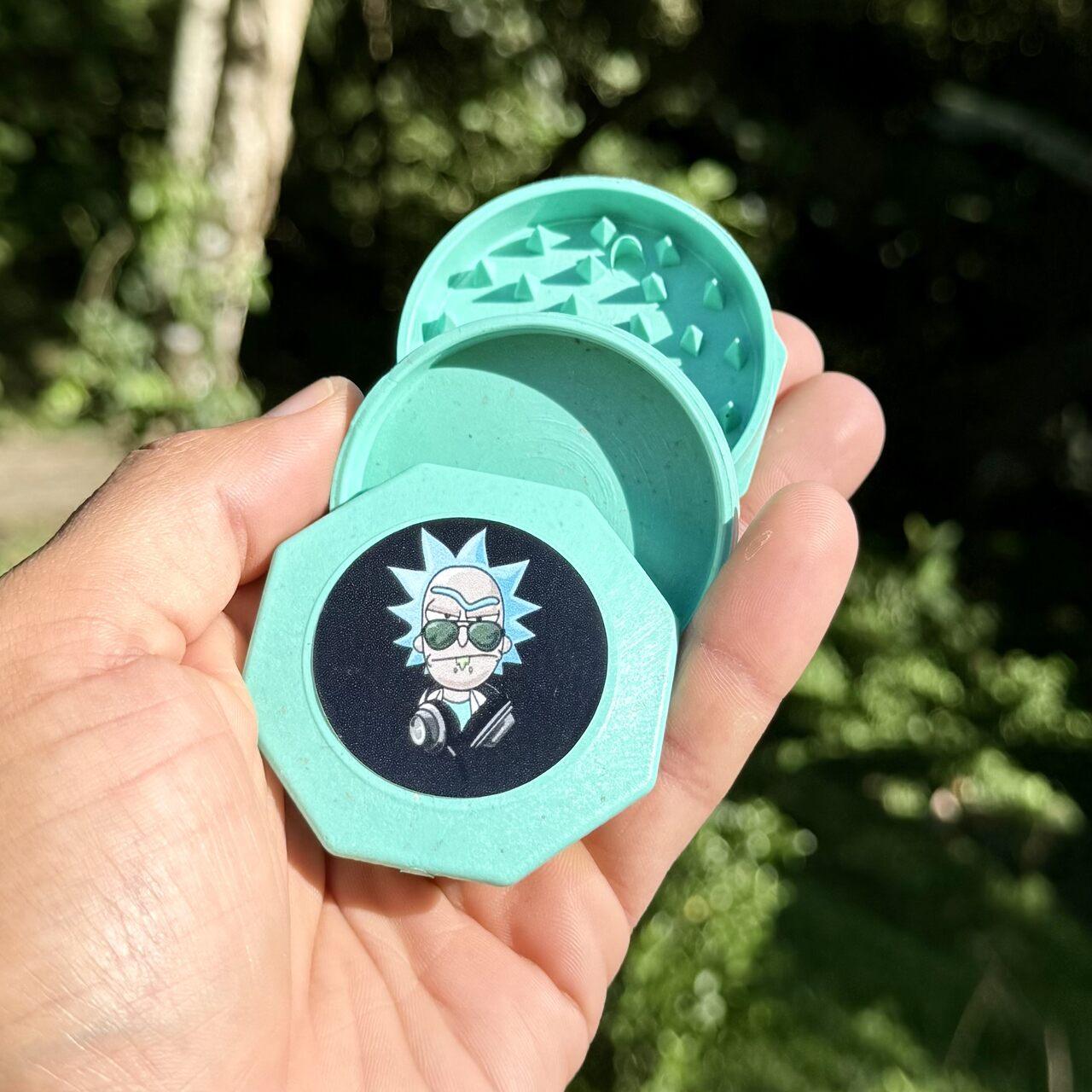 Coconut fiber grinder - Aqua
