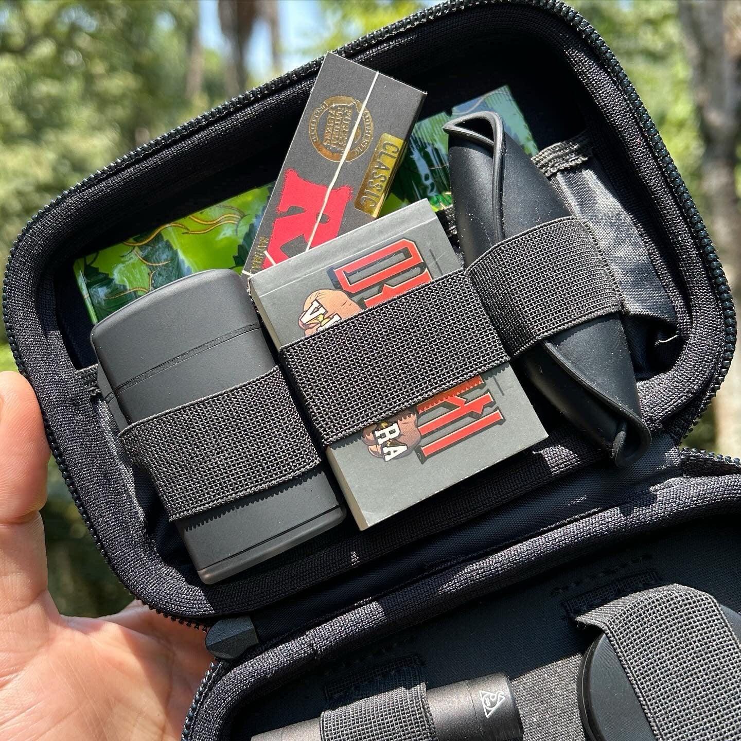 Black Smoke Kit – Classic Puff black case