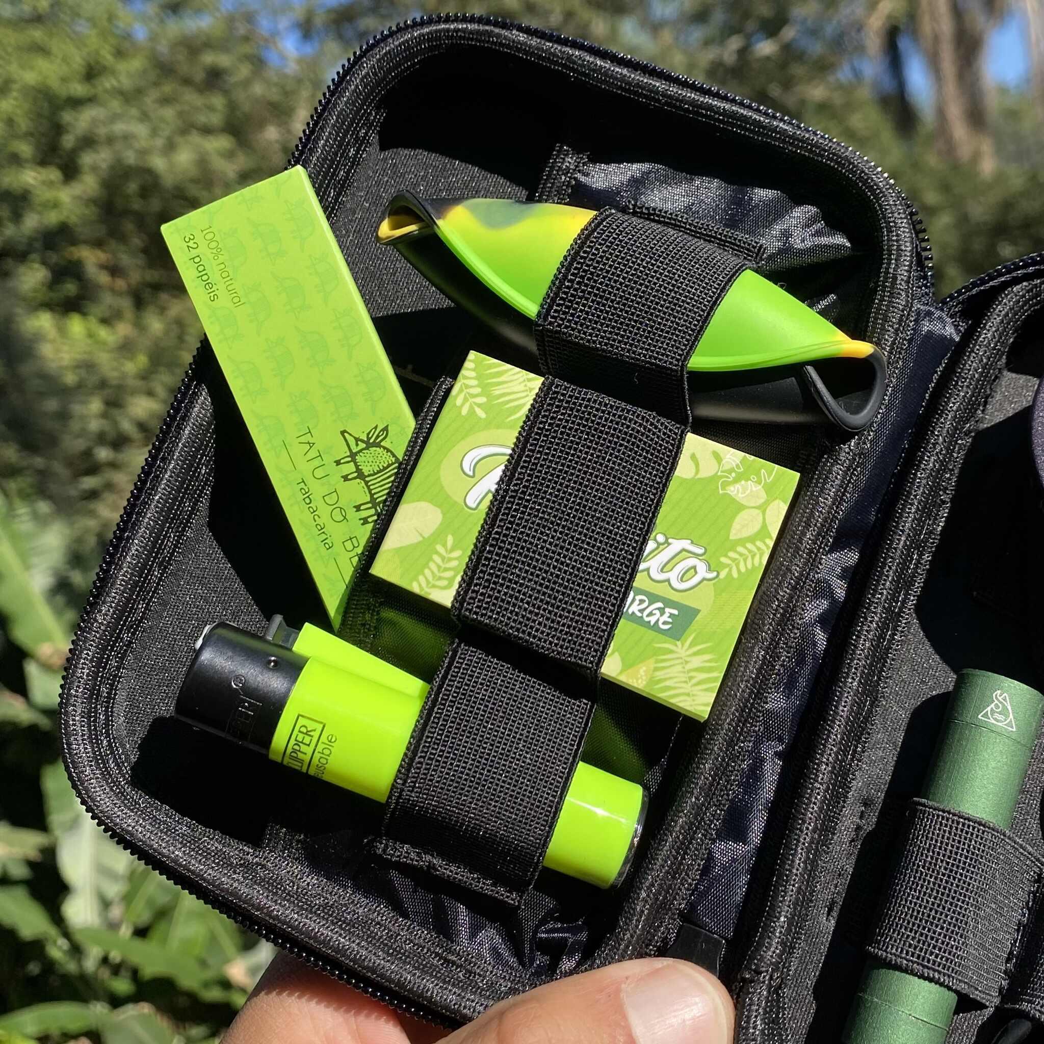 Green Life Kit – Classic Black Puff Case