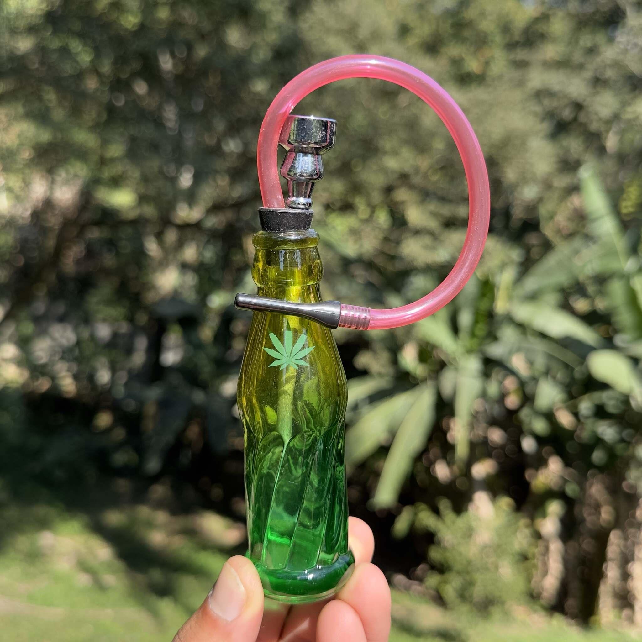 Glass bong bottle – rasta