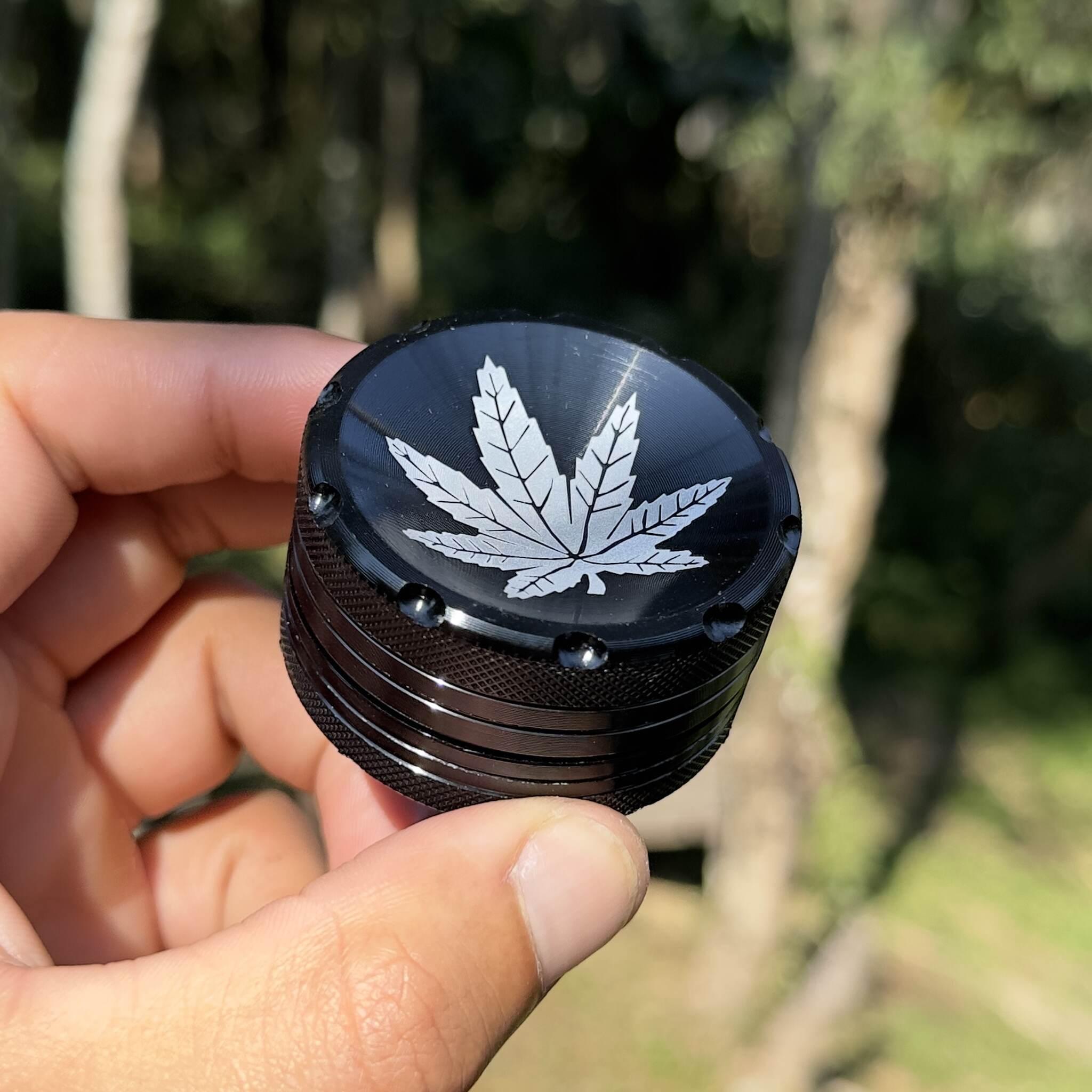 Black Hemp I Ashtray Grinder – 50mm