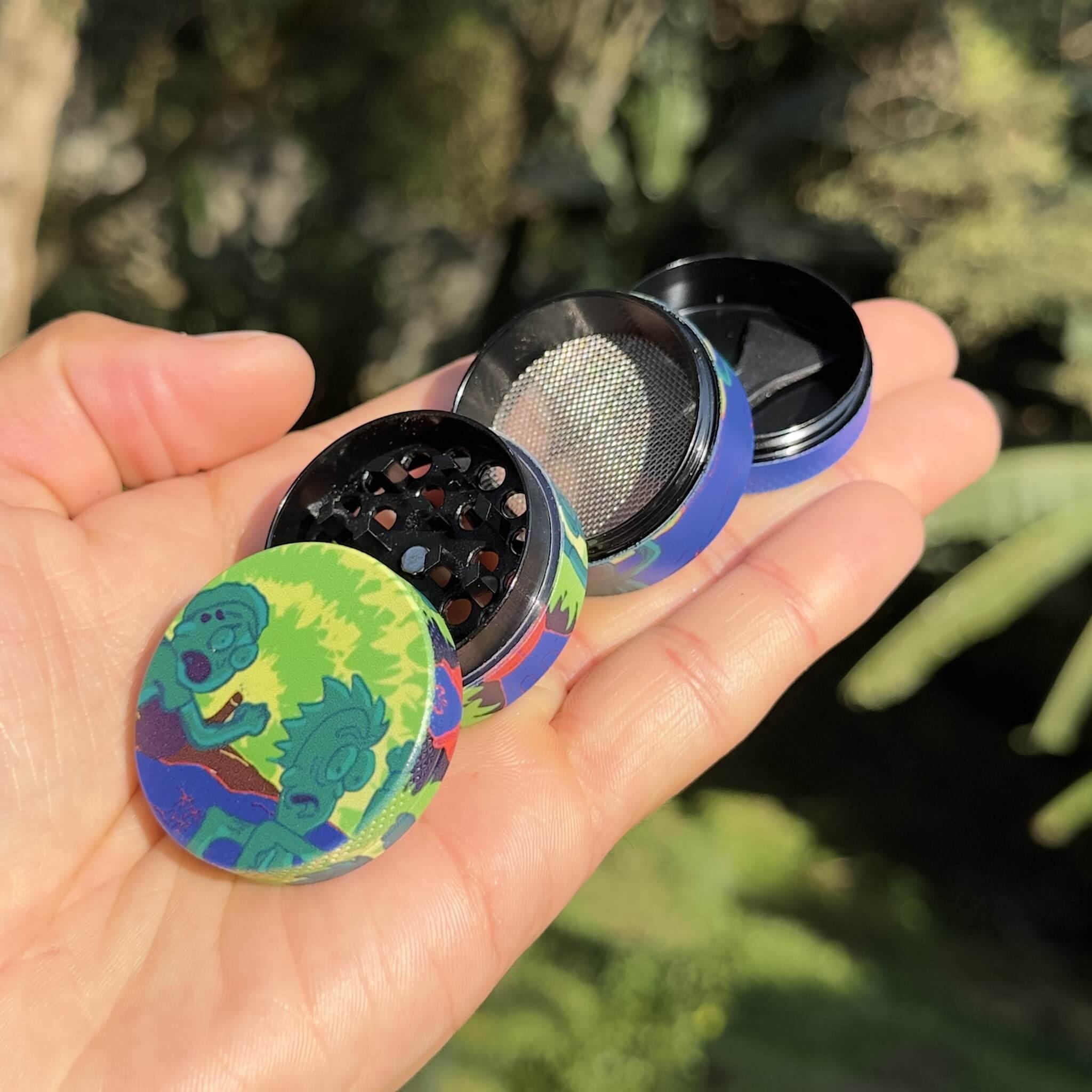 Rick and Morty 4-part metal grinder - 40mm