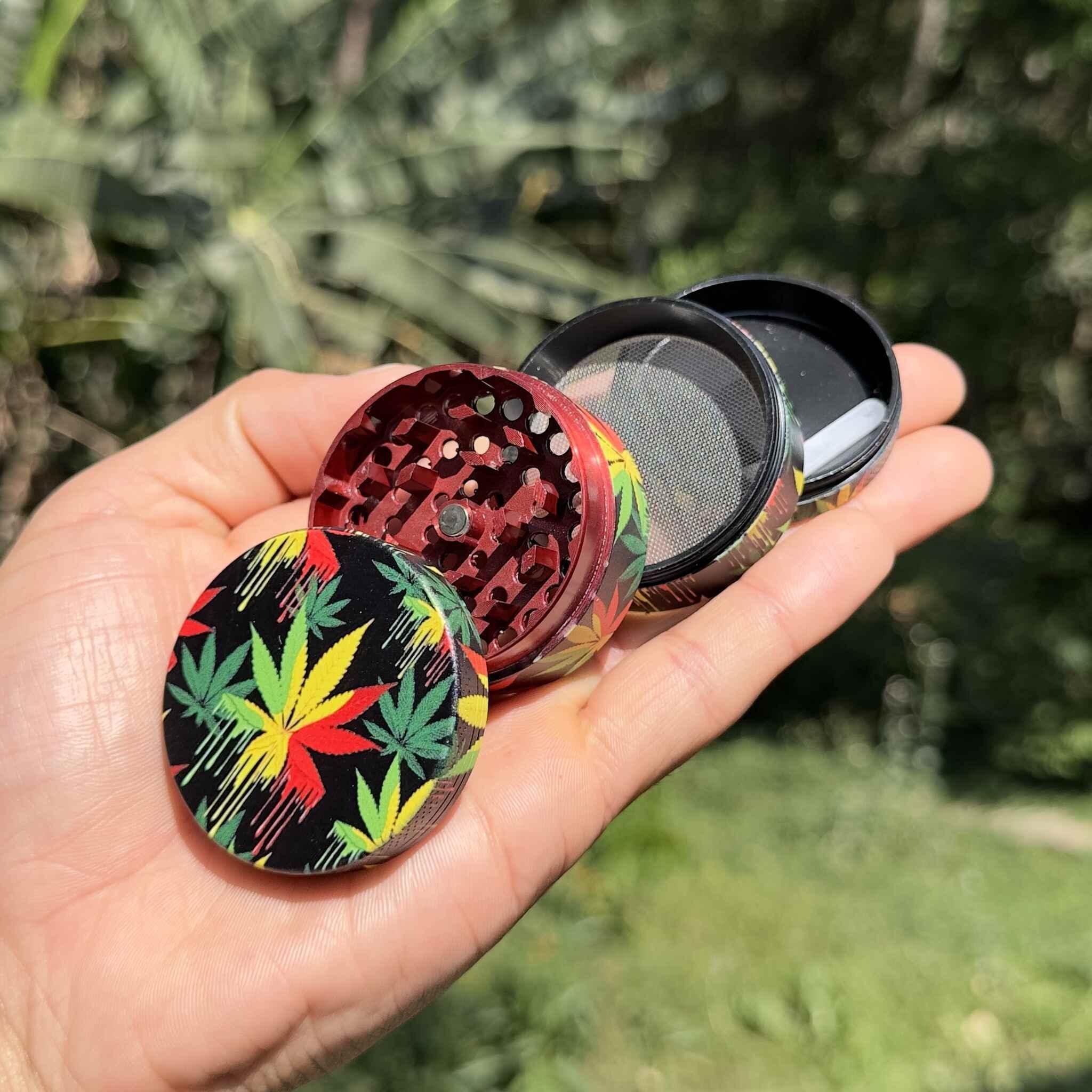 Hemp Rasta Metal Grinder - 4 parts 50mm