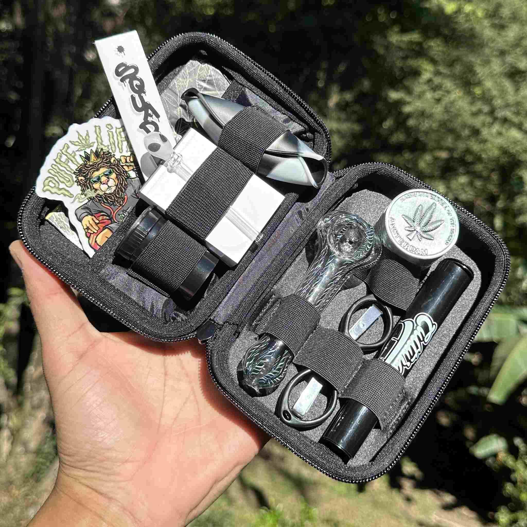 Alien Og Kit – with Squadafum Glass Pipe