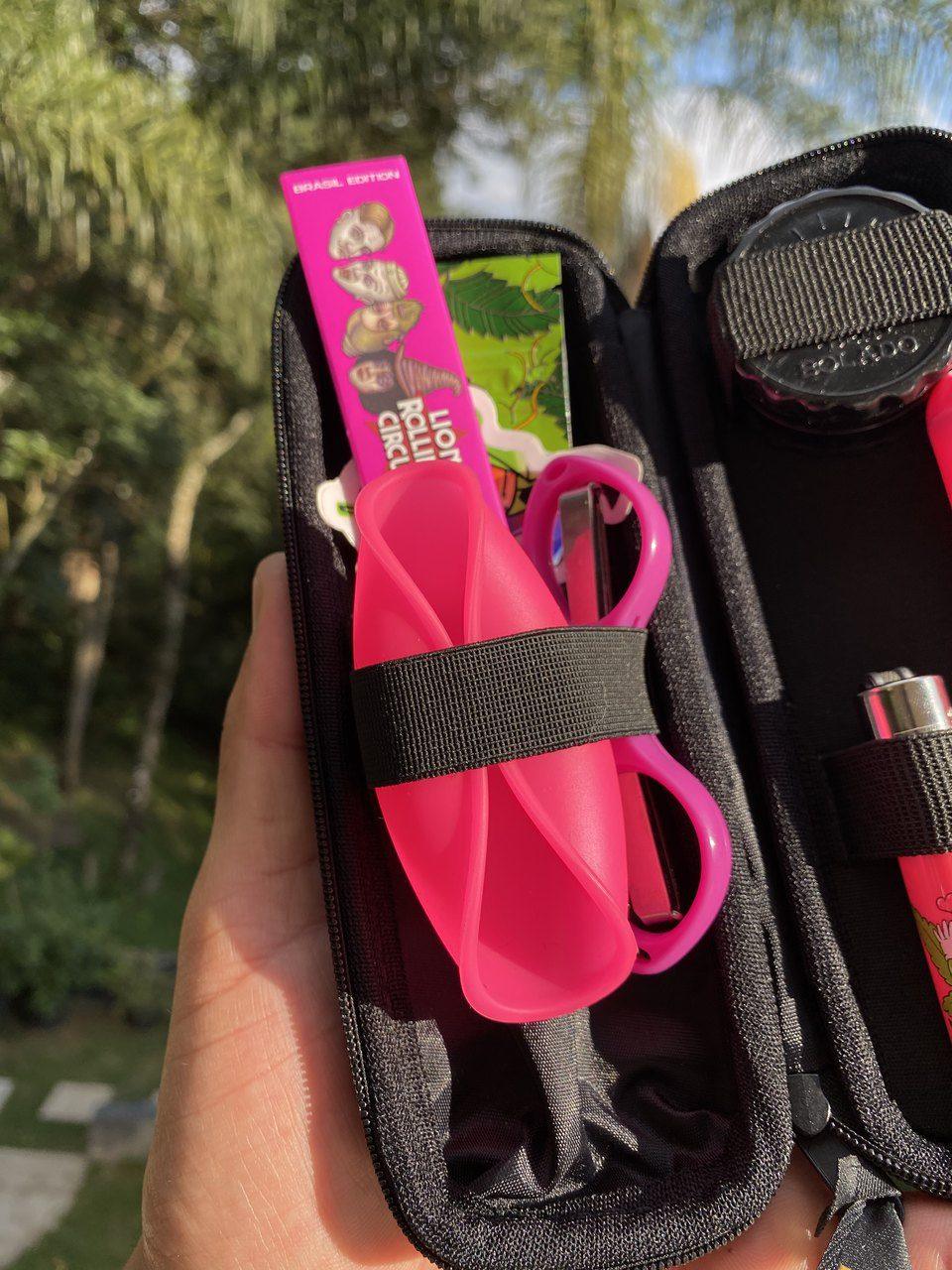 Kit Pink Slim – Black Puff Slim Case