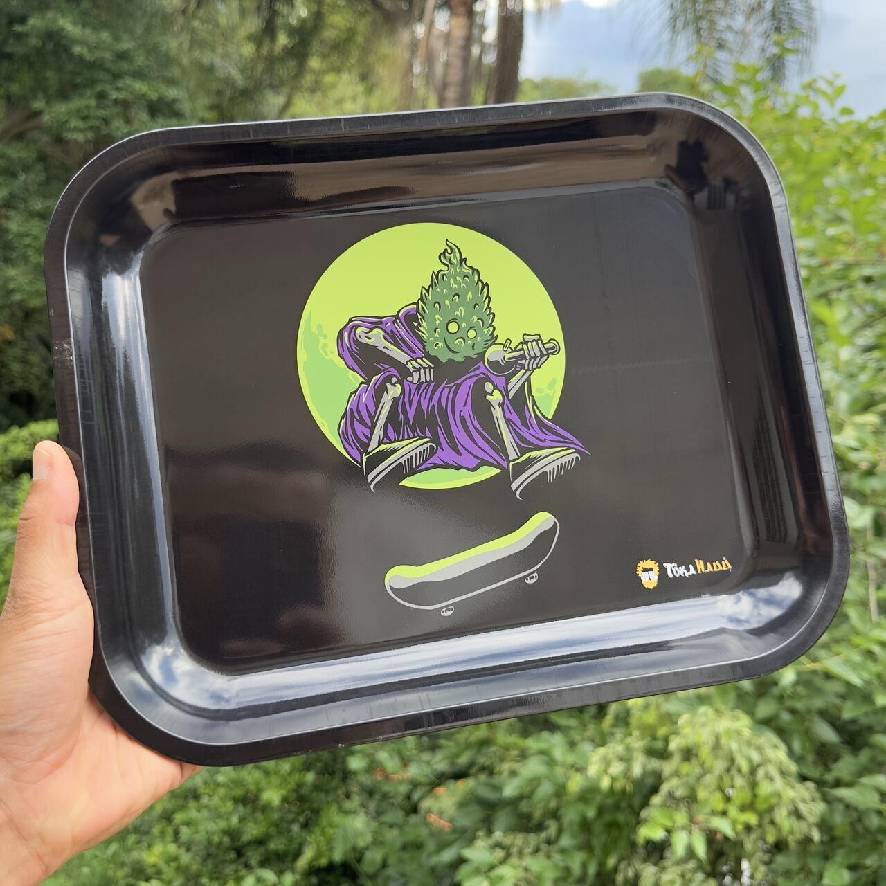 Tokahauu Extra-Large Metal Rolling Tray – SkateBud